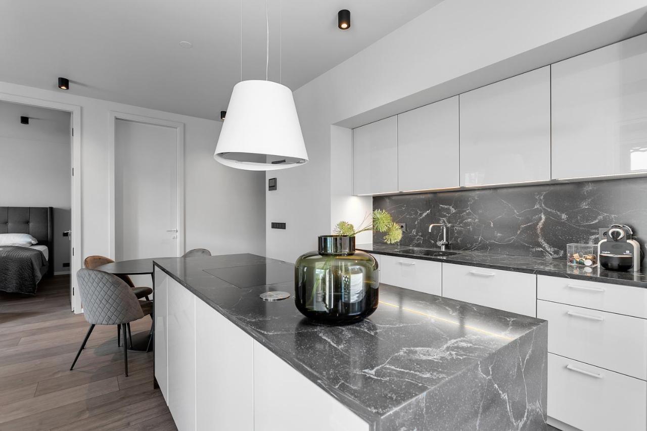 Modern Apt In Central Рейкьявик Экстерьер фото