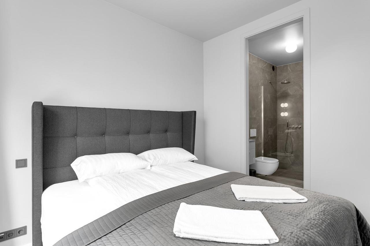 Modern Apt In Central Рейкьявик Экстерьер фото